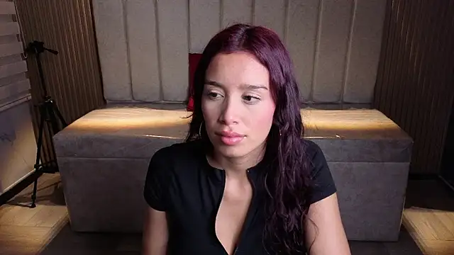  Mia Evans 1 online show from June 11, 8:17 pm