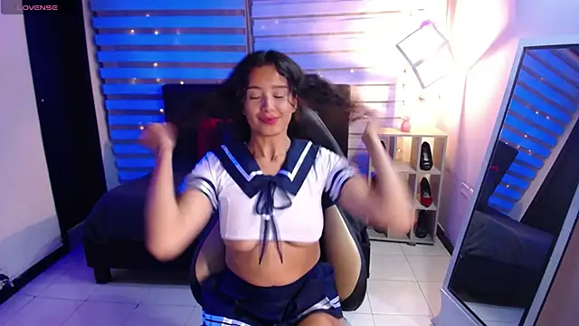 Snapshot of _Mia_Evans_1 chatting on October 17, 7:59 pm Mia Evans 1 online show from October 17, 7:59 pm