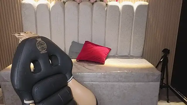  Mia Evans 1 online show from February 25, 7:47 pm