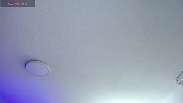 Snapshot of _Charlotte_Collins_ chatting on June 13, 3:54 pm Charlotte Collins online show from June 13, 3:54 pm