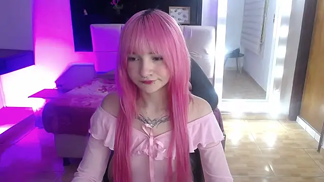 Snapshot of _Charlotte_Collins_ chatting on May 2, 2:55 pm Charlotte Collins online show from May 2, 2:55 pm