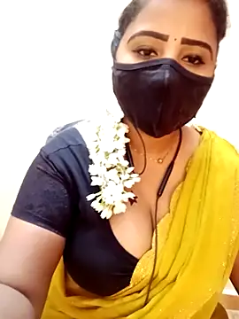 Snapshot of tamil_Vennila chatting on December 15, 7:03 am tamil Vennila online show from December 15, 7:03 am