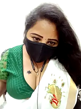 Snapshot of tamil_Vennila chatting on December 1, 7:04 pm tamil Vennila online show from December 1, 7:04 pm