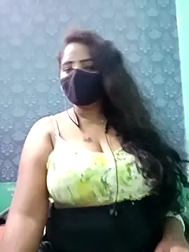 Snapshot of tamil_Vennila chatting on November 6, 7:51 pm tamil Vennila online show from November 6, 7:51 pm