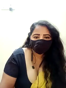 Snapshot of tamil_Vennila chatting on December 14, 10:43 am tamil Vennila online show from December 14, 10:43 am