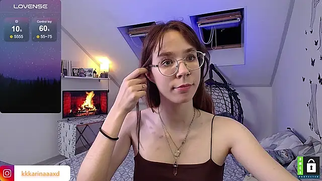  karin online show from October 8, 8:42 pm