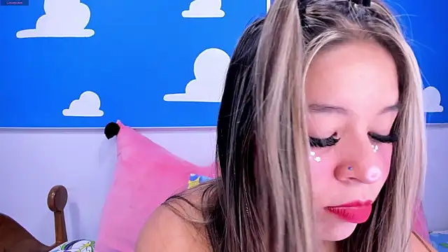 miss  evolet online show from April 17, 11:02 am