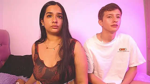 mae nathan  online show from September 22, 3:07 pm