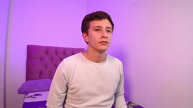 mae nathan  online show from December 1, 6:25 am