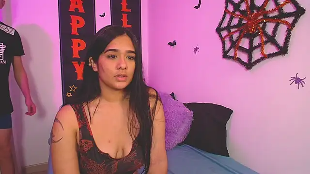 mae nathan  online show from October 21, 3:33 pm