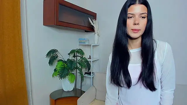 JoCauterucci online show from September 9, 6:45 am