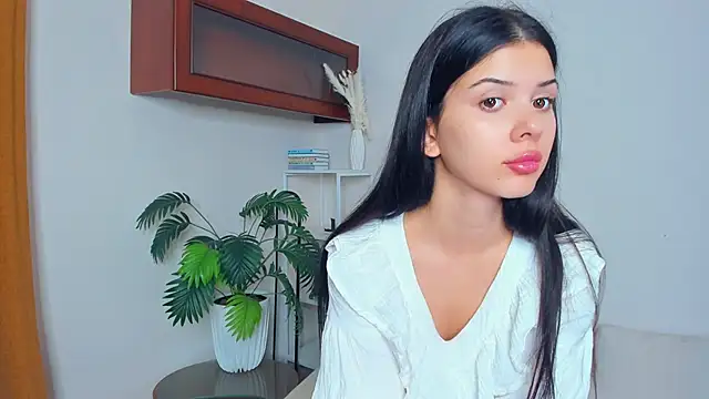 JoCauterucci online show from September 21, 7:02 am