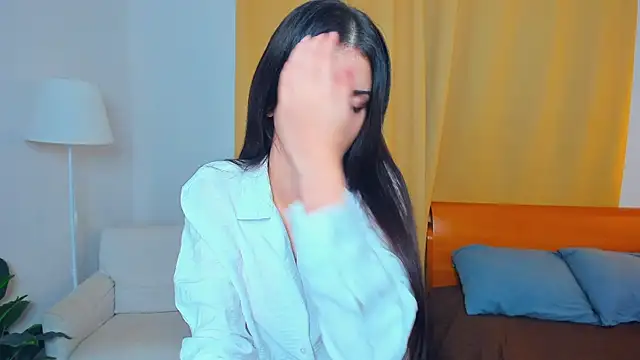 JoCauterucci online show from October 26, 7:09 am