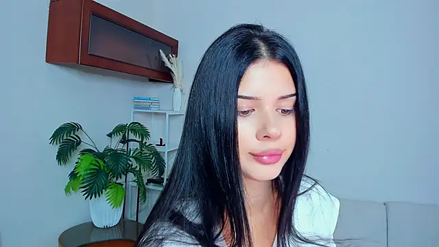 JoCauterucci online show from September 13, 6:46 am