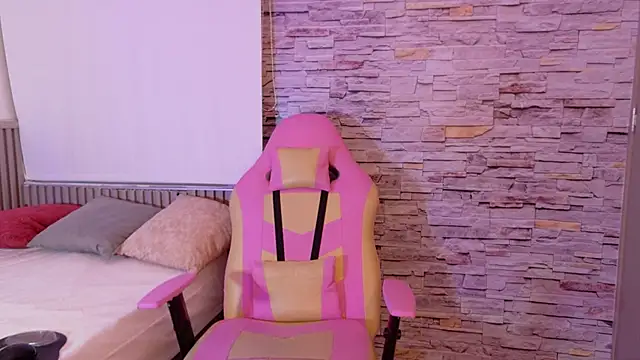 liz monserrat 1 online show from November 21, 7:57 pm