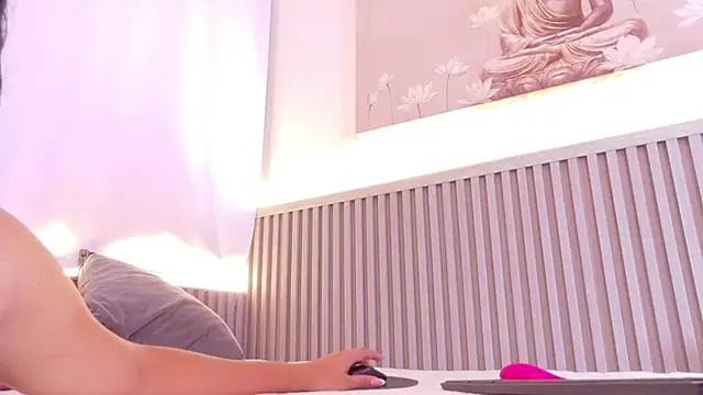 liz monserrat 1 online show from March 30, 7:48 pm