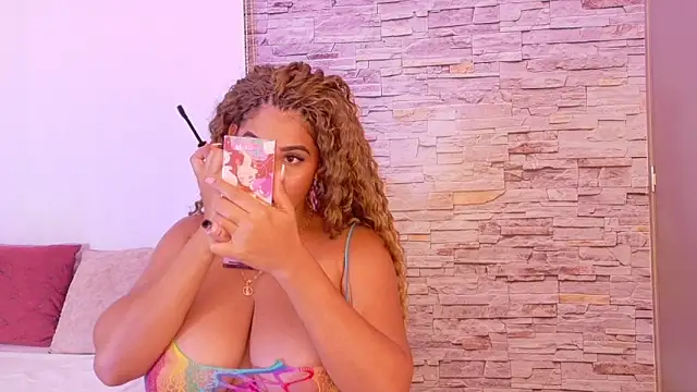 liz monserrat 1 online show from February 7, 7:44 pm