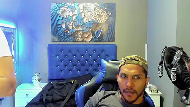 AngelAndChris online show from September 19, 12:31 pm