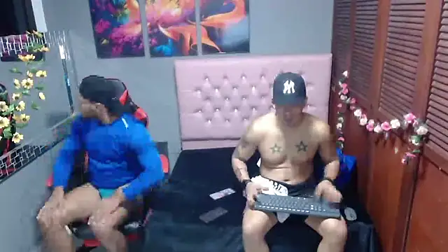 AngelAndChris online show from September 20, 12:43 pm