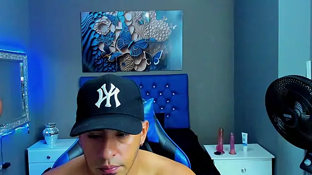 AngelAndChris online show from October 20, 12:49 pm