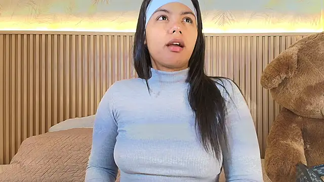 Liss-Reyes online show from March 29, 2:08 pm