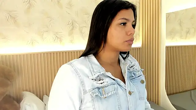 Liss-Reyes online show from July 17, 12:57 pm