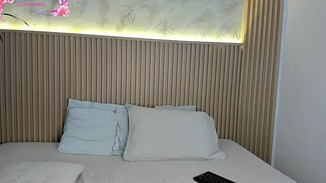 Liss-Reyes online show from October 30, 12:03 pm