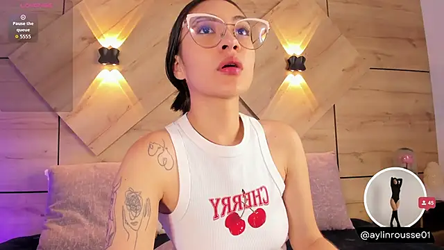 aylin rousse online show from November 13, 7:51 pm