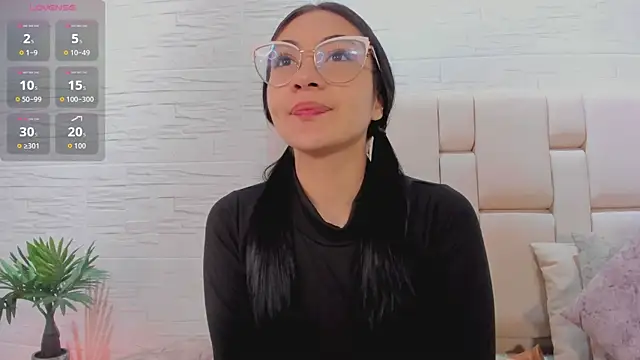 aylin rousse online show from November 20, 11:33 am