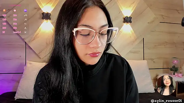 aylin rousse online show from October 23, 7:45 pm