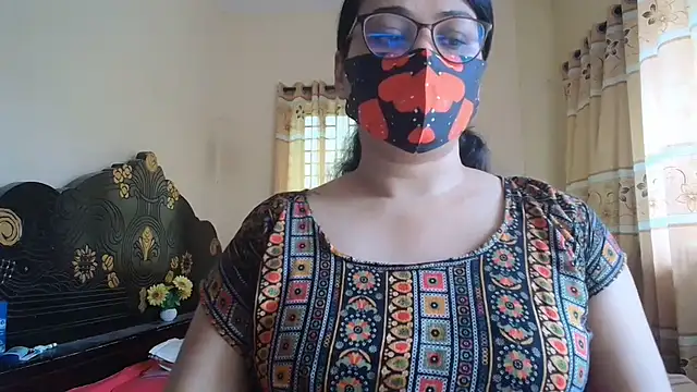 Snapshot of Elena_cruz5 chatting on July 8, 3:41 am Elena cruz5 online show from July 8, 3:41 am