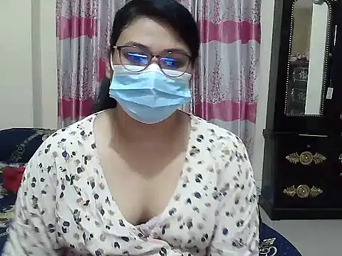 Snapshot of Elena_cruz5 chatting on September 19, 3:49 pm Elena cruz5 online show from September 19, 3:49 pm