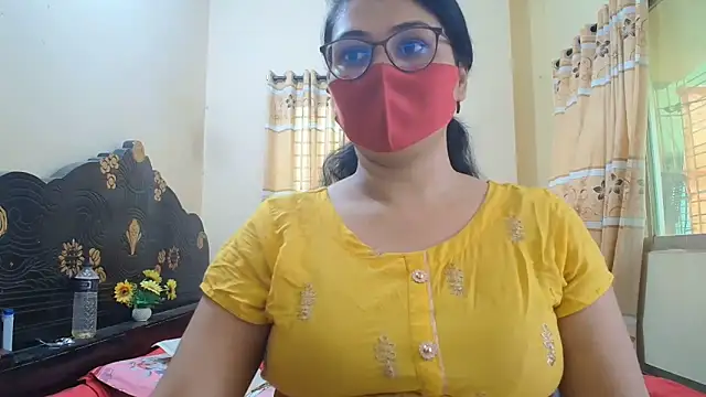 Snapshot of Elena_cruz5 chatting on June 16, 7:52 am Elena cruz5 online show from June 16, 7:52 am