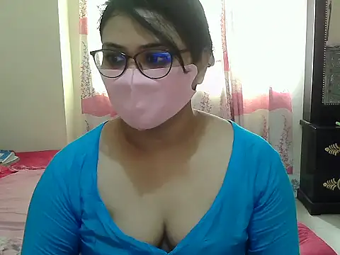 Snapshot of Elena_cruz5 chatting on September 11, 4:23 am Elena cruz5 online show from September 11, 4:23 am