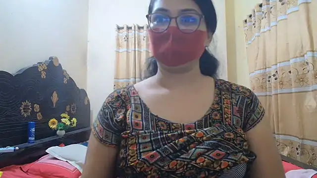 Snapshot of Elena_cruz5 chatting on July 1, 2:06 pm Elena cruz5 online show from July 1, 2:06 pm