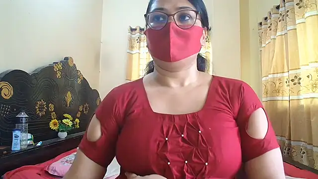 Snapshot of Elena_cruz5 chatting on June 23, 5:05 am Elena cruz5 online show from June 23, 5:05 am