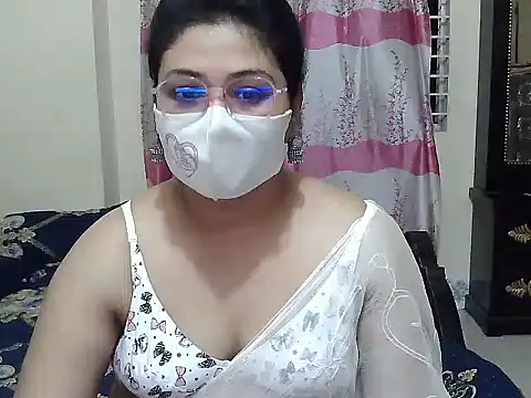 Snapshot of Elena_cruz5 chatting on September 13, 5:46 pm Elena cruz5 online show from September 13, 5:46 pm
