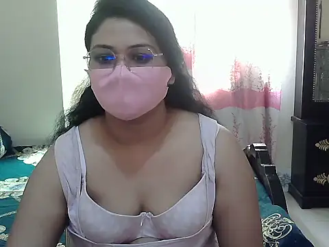 Snapshot of Elena_cruz5 chatting on September 13, 4:23 am Elena cruz5 online show from September 13, 4:23 am