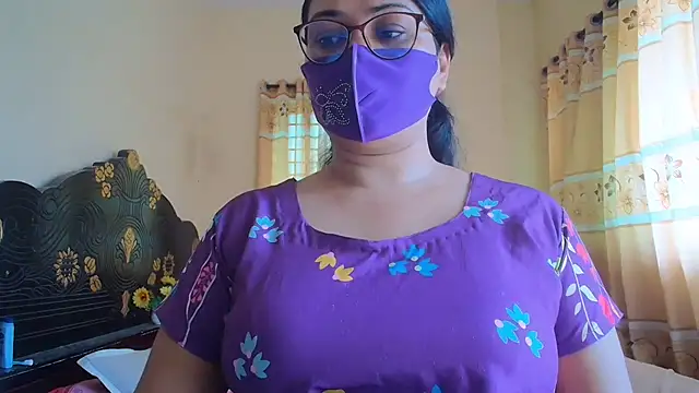 Snapshot of Elena_cruz5 chatting on June 28, 3:57 am Elena cruz5 online show from June 28, 3:57 am