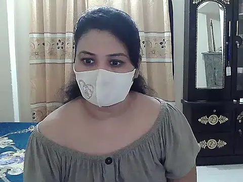 Snapshot of Elena_cruz5 chatting on October 7, 2:40 pm Elena cruz5 online show from October 7, 2:40 pm