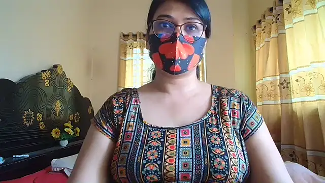 Snapshot of Elena_cruz5 chatting on July 7, 4:04 am Elena cruz5 online show from July 7, 4:04 am