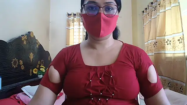 Snapshot of Elena_cruz5 chatting on June 27, 6:52 am Elena cruz5 online show from June 27, 6:52 am