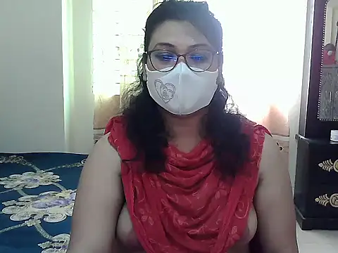 Snapshot of Elena_cruz5 chatting on October 10, 8:37 am Elena cruz5 online show from October 10, 8:37 am