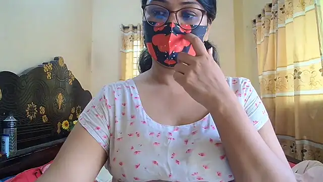 Snapshot of Elena_cruz5 chatting on June 25, 5:12 am Elena cruz5 online show from June 25, 5:12 am