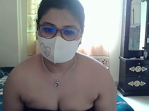 Snapshot of Elena_cruz5 chatting on September 30, 7:47 am Elena cruz5 online show from September 30, 7:47 am