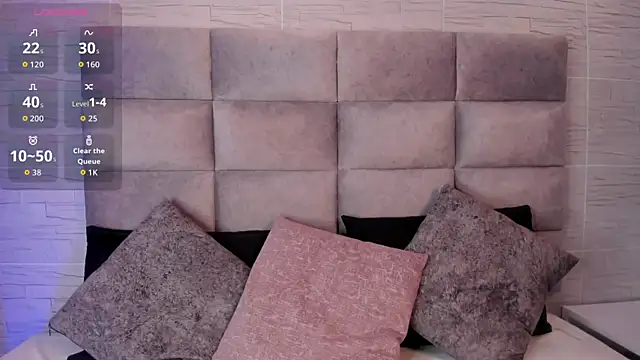 lea walkerr online show from October 14, 9:15 pm