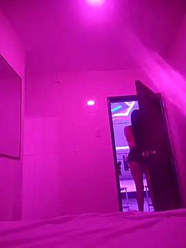 SaraBust online show from November 21, 9:03 pm