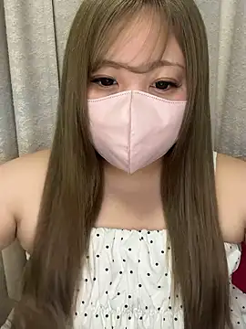 Snapshot of Chua-chan chatting on September 24, 2:45 pm Chua-chan online show from September 24, 2:45 pm