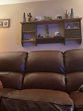 Snapshot of Stephanie1984 chatting on October 25, 12:21 am Stephanie1984 online show from October 25, 12:21 am