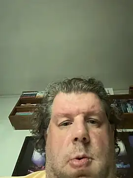 Stephanie1984 online show from April 18, 3:31 am